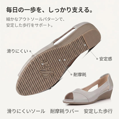 軽やかに歩ける 本革風ウェッジサンダル